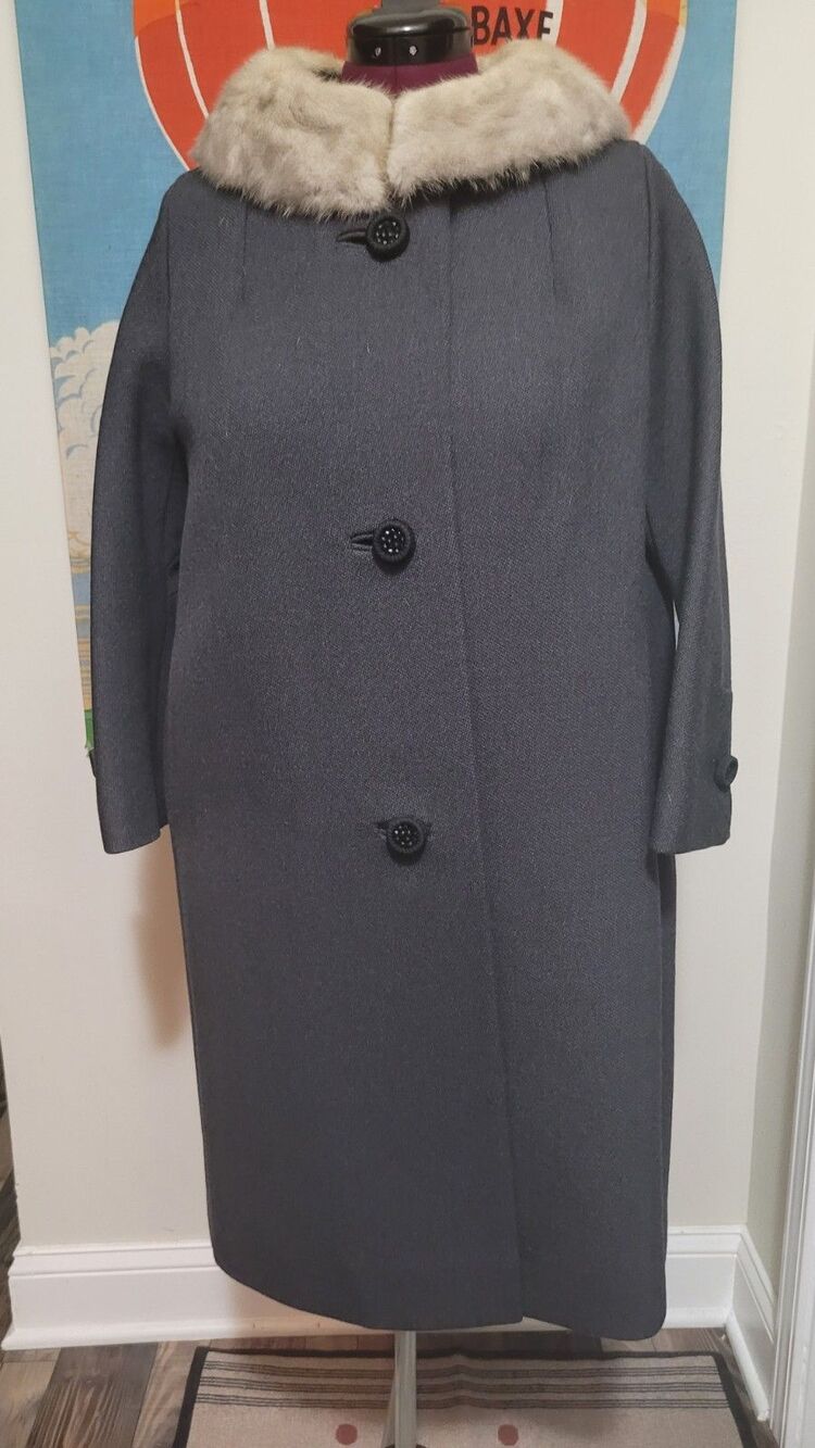 Sycamore Wool Blend Coat Women’s Size 42 Bust Mink Fur Collar Classic Vintage
